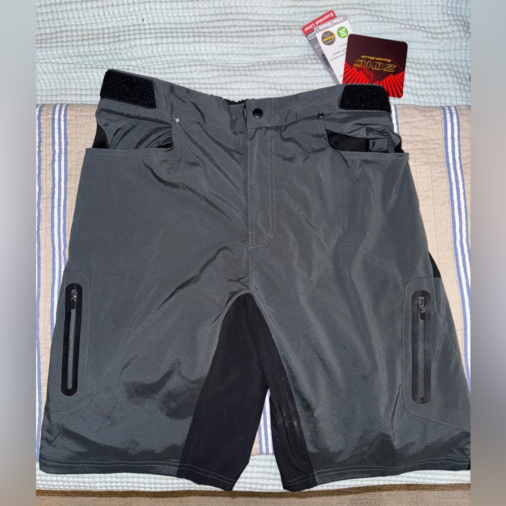 ‘NEW’ ZOIC Ether + essential liner biking shorts w/ tags